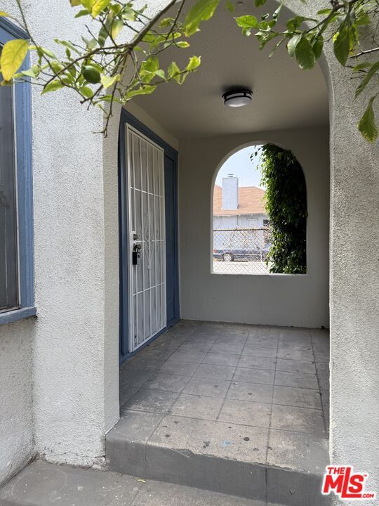 Building Photo - 1444 W 25th St