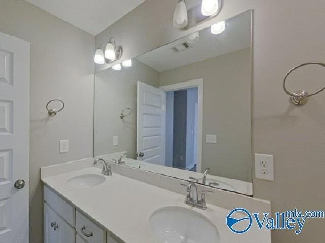 Building Photo - 11401 Crimson Ridge Rd