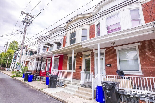 Building Photo - 2010 Susquehanna St