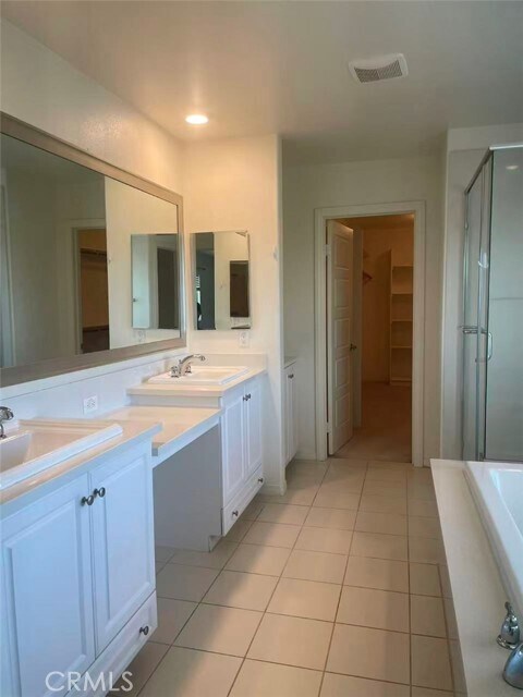 Building Photo - 13223 Stanton Dr