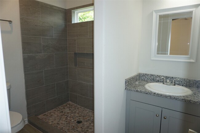 Building Photo - 11652 Vistawood St