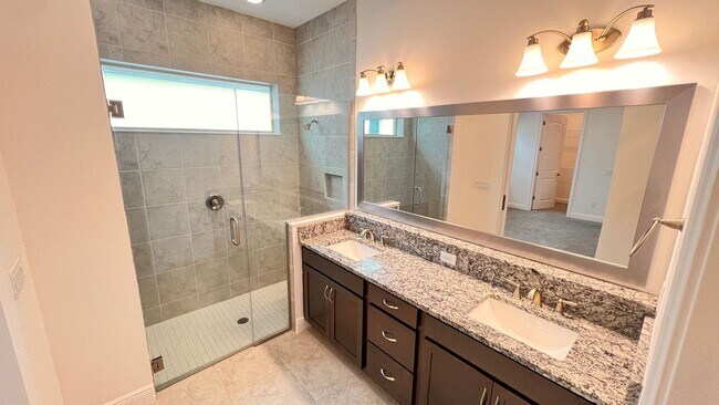 Building Photo - 9708 Bucklow Hill Dr