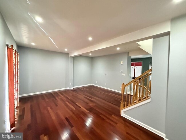 Building Photo - 2539 Banshire Dr