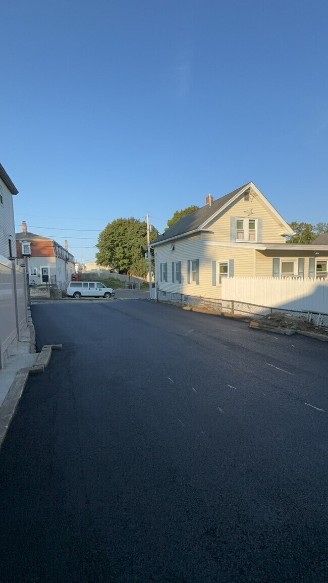 Building Photo - Washington