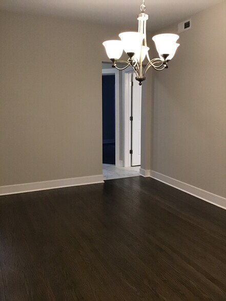 Building Photo - 8048 S Marshfield Ave