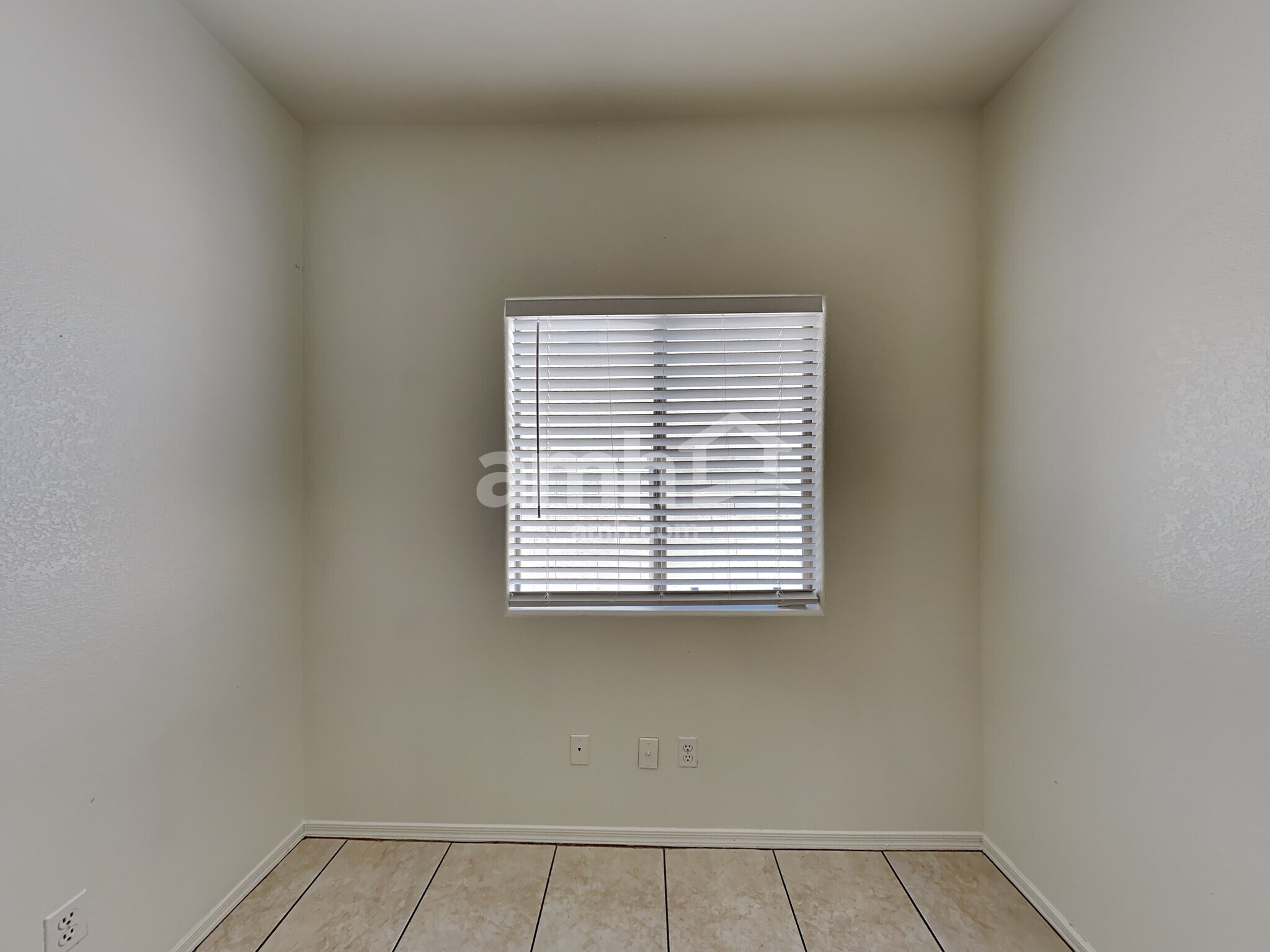 Building Photo - 6513 W Miami St