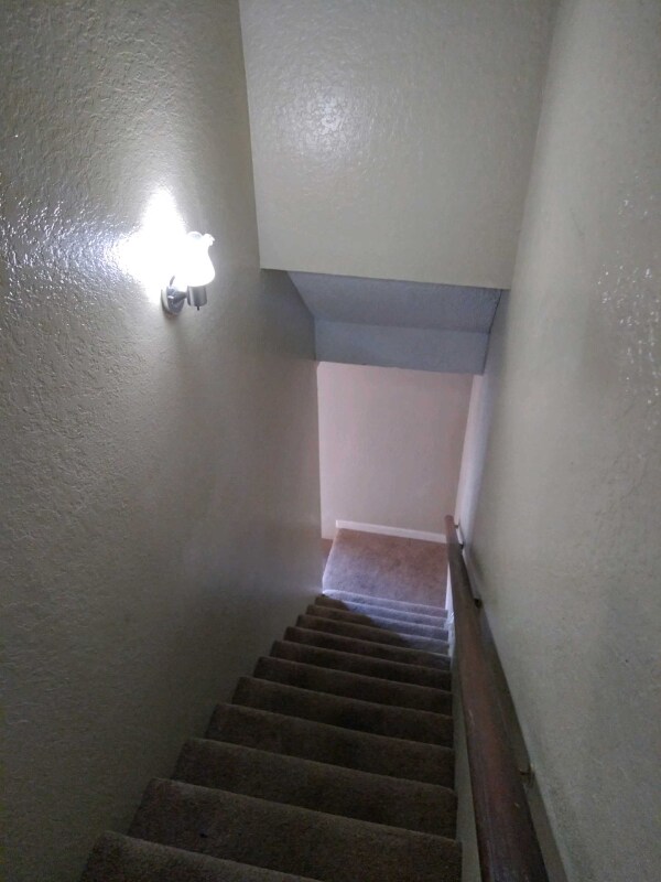 Building Photo - 4465 N Sierra Way