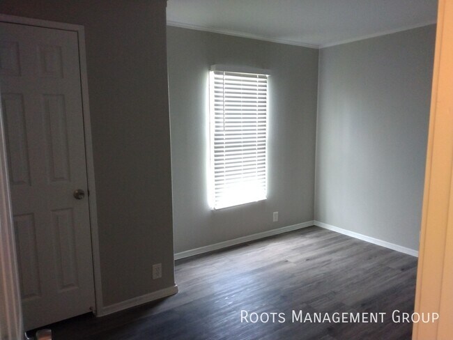 Building Photo - Home Available to Lease - Apply Today!