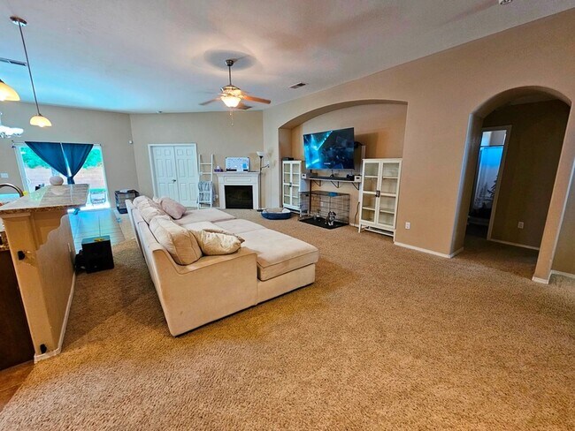 Building Photo - 1461 Tierra Royas