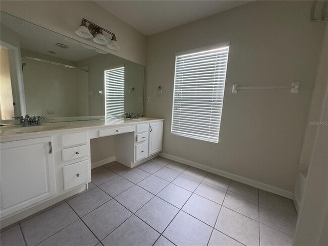 Building Photo - 2510 Stockton Dr