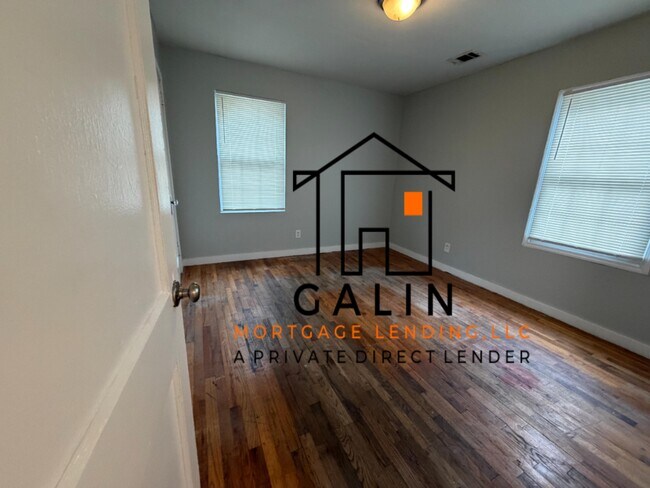 Building Photo - 261 W 73rd St