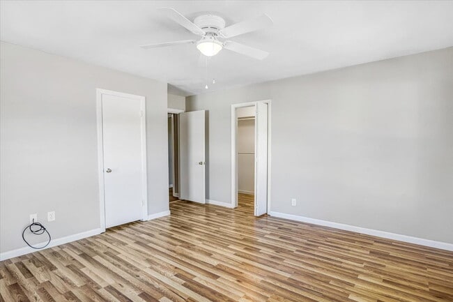 Building Photo - 805 Wilma St