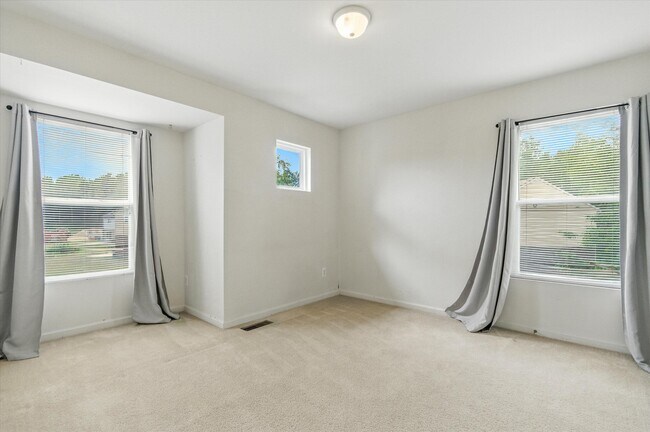 Building Photo - 1738 Weeping Willow Ct