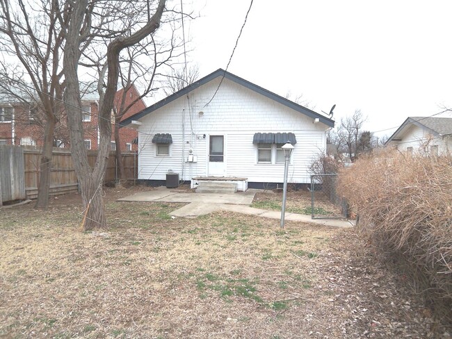 Building Photo - 1619 S Jackson St