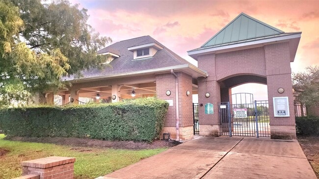 Building Photo - 4003 Hans St