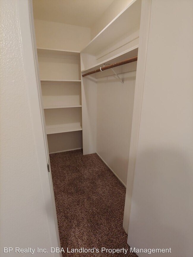 Building Photo - 606 Starr Ave