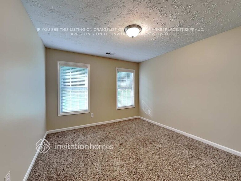 Building Photo - 7925 Paddocks Mill Dr