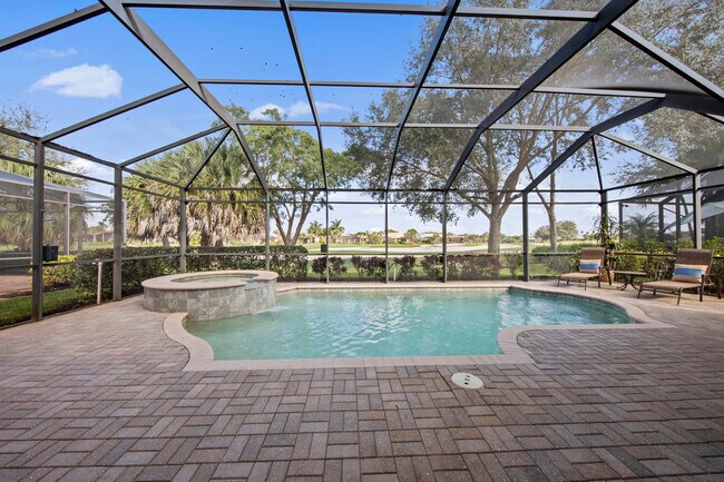 Building Photo - 14630 Meravi Dr