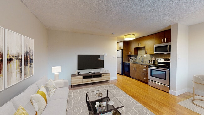 Building Photo - 1202 Logan