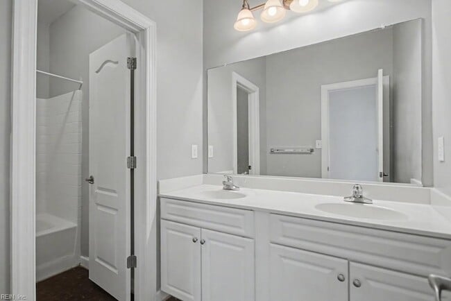 Building Photo - 3820 Stumpy Lake Ln