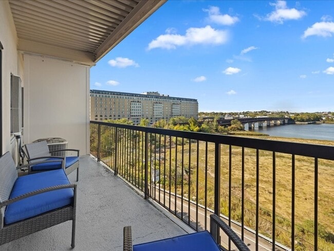 Building Photo - 133 Commander Shea Blvd