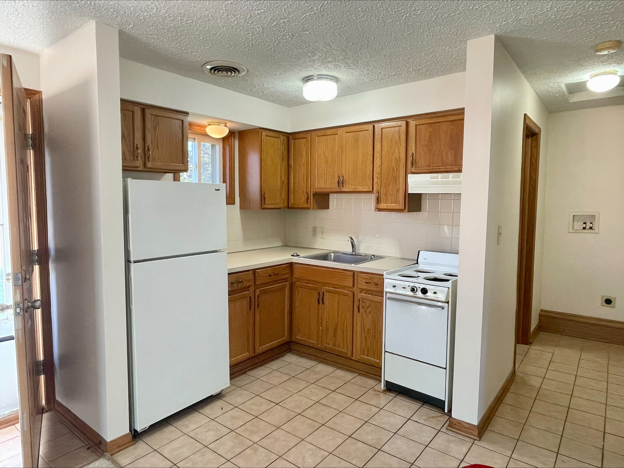 Building Photo - 2290 27th St SW