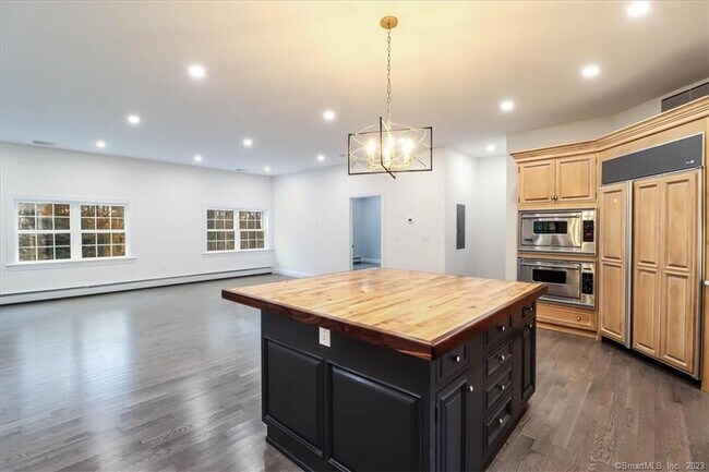 Building Photo - 29 CT-55