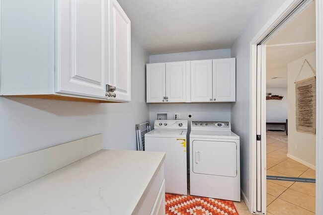 Building Photo - 58327 Bonanza Dr