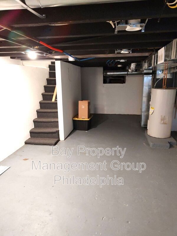 Building Photo - 230 Wendover St