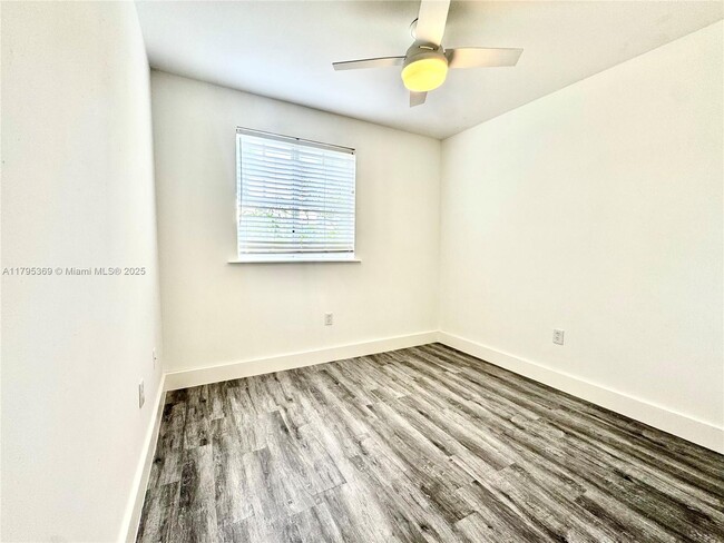 Building Photo - 14333 SW 125th Ct
