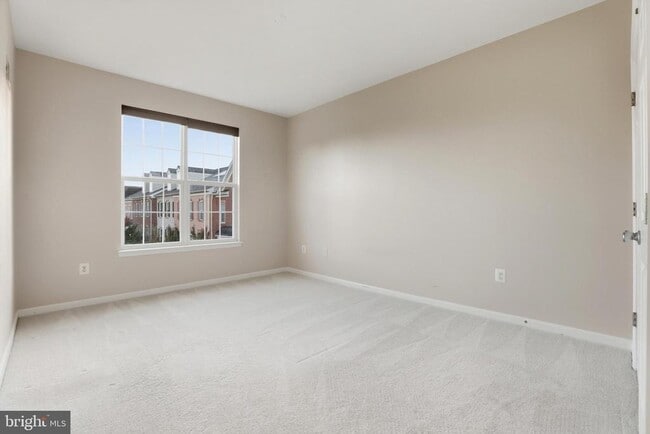 Building Photo - 9545 Chancellorsville Ln