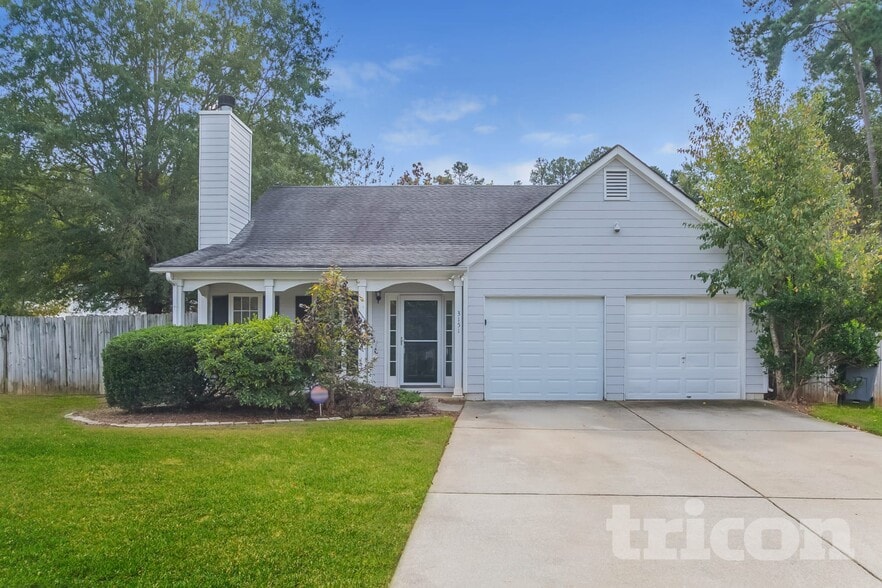 Building Photo - 3151 Peartree Dr