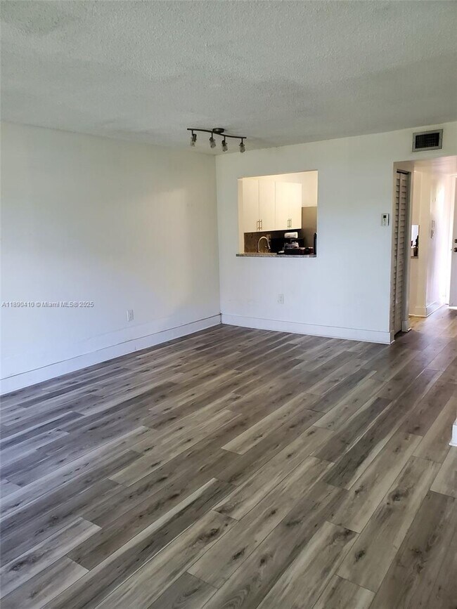 Building Photo - 14260 SW 57th Ln