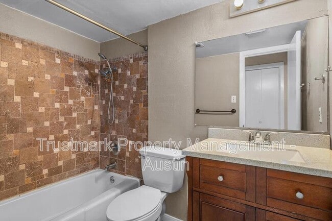 Building Photo - 2600 Penny Ln