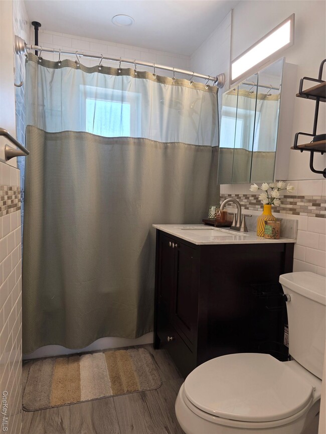 Building Photo - 181 Barrymore Blvd