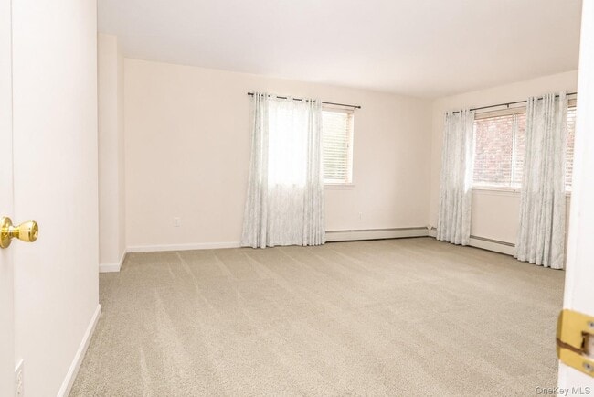 Building Photo - 263 Tamerisk Ln