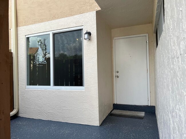 Building Photo - 8244 NW 9th St