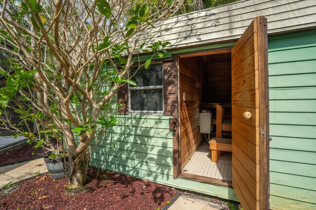 Building Photo - 1335 Caribbean Way