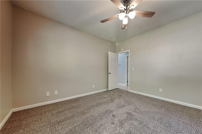 Building Photo - 353 Wildwood Ct