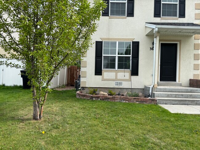 Front of home - 363 Royal Troon Dr