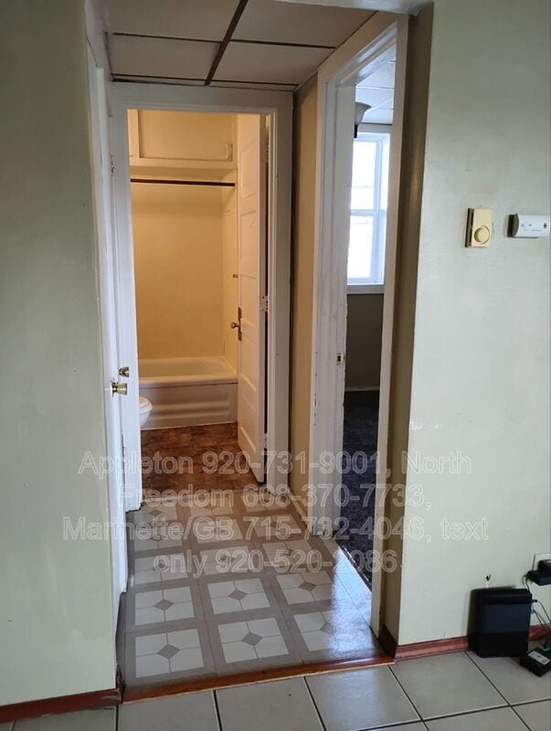 Building Photo - S7559 US 12 G7