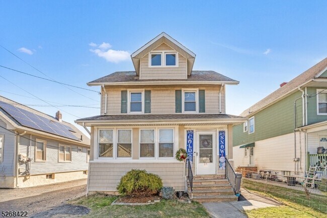 Building Photo - 83 Burnside Ave