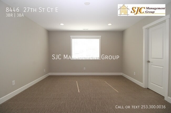 Building Photo - 8446 27th St Ct E