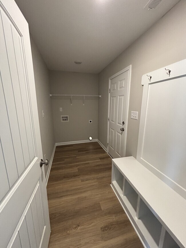 Building Photo - 100 Bradfield Cir