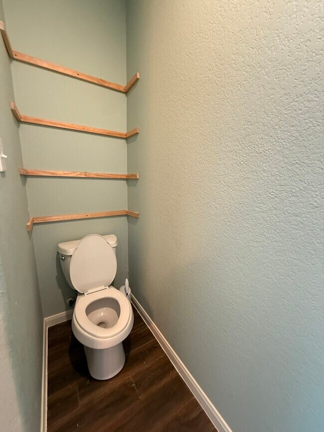 Building Photo - 23603 Maple Vista Ln