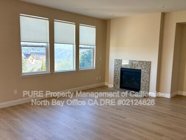 Building Photo - 219 Mission Dr