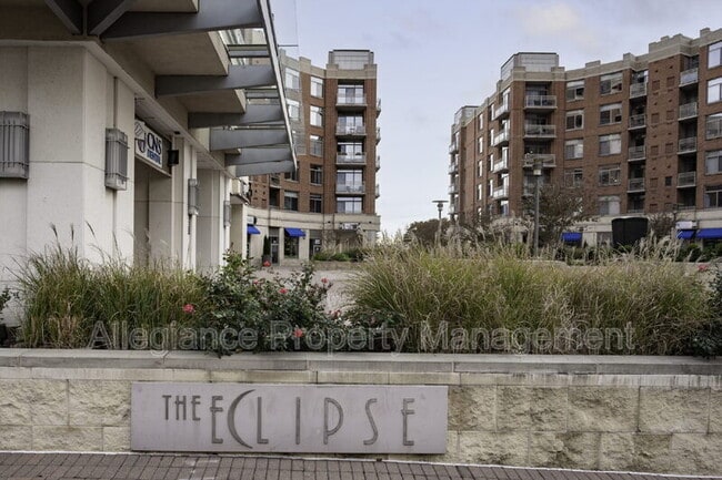 Building Photo - 3600 S Glebe Rd