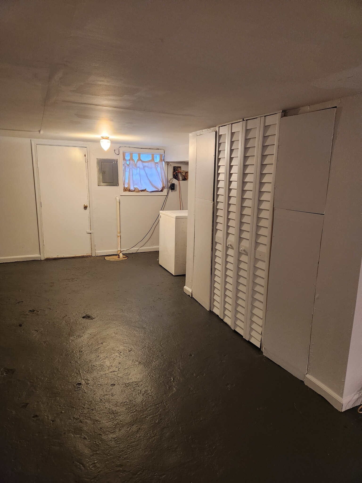 Back of basement - 614 McKewin Ave