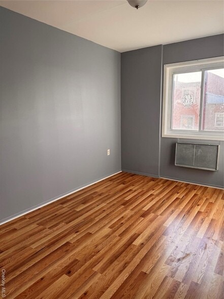 Building Photo - 776 Lincoln Ave