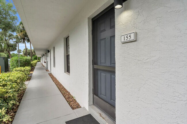 Building Photo - 600 Neapolitan Way